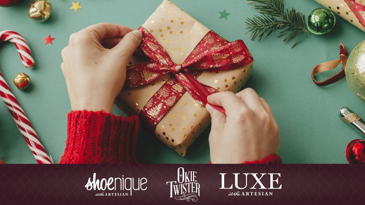 Complimentary Gift Wrapping this Holiday Season